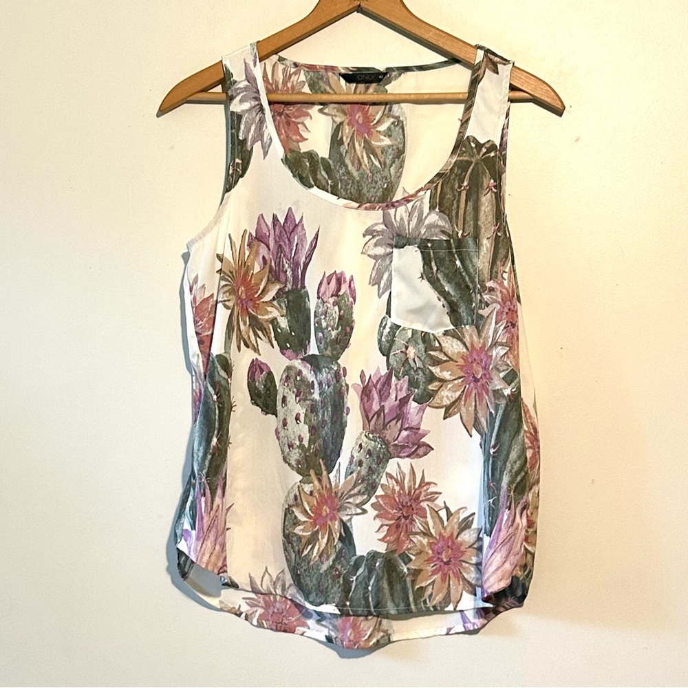 NWOT women’s Only Euro Sz 42 (XL) Flowy Tank Top